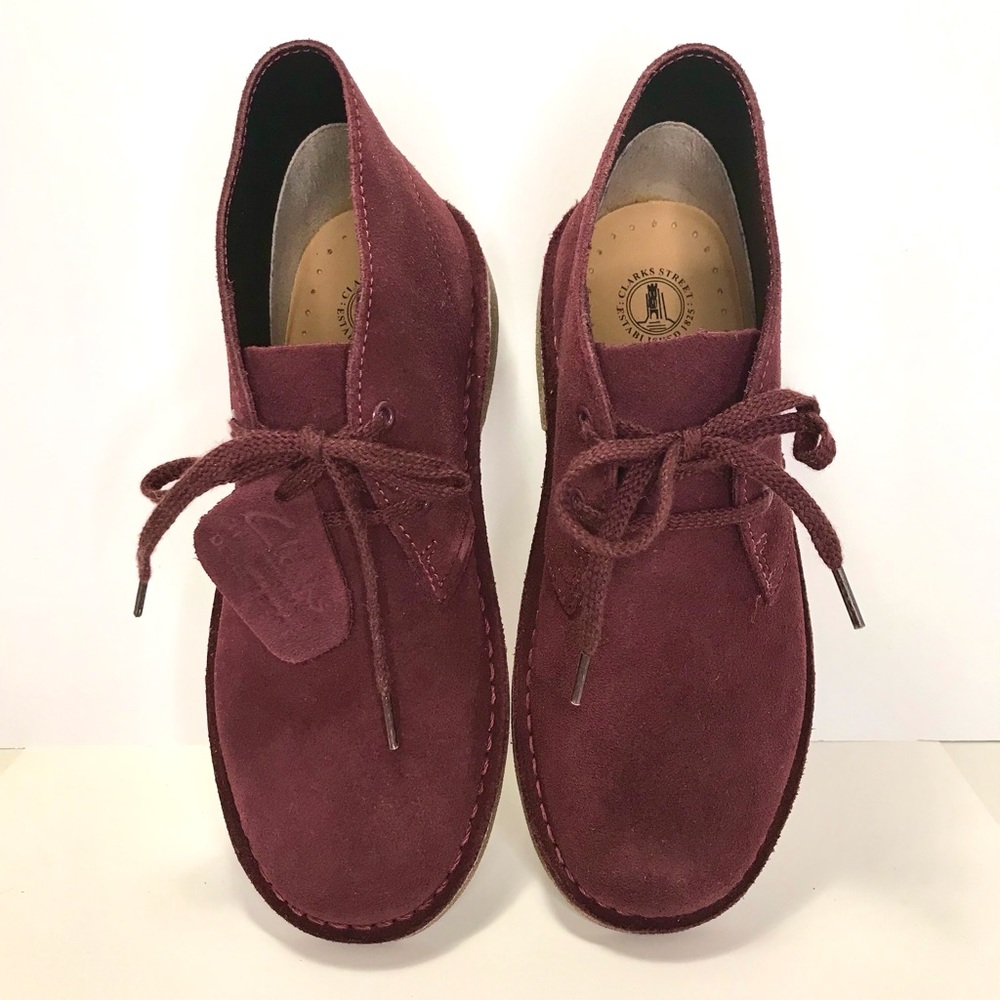 Clark’s Originals Kid Desert Boot Plum Suede size 1W Leather Upper NWOT